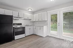 4926 Malibu Dr, Charlotte, NC 28215 - Photo 13