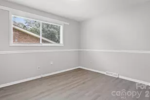 4926 Malibu Dr, Charlotte, NC 28215 - Photo 21