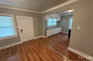 410 Weathers St, Shelby, NC 28150 - Photo 3