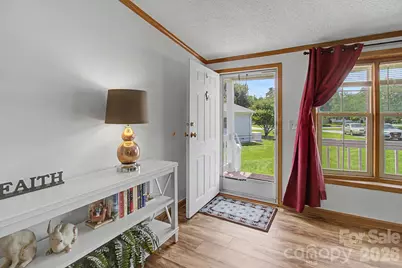 204 Red Birch Court, Hendersonville, NC 28739 - Photo 5