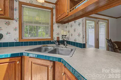204 Red Birch Court, Hendersonville, NC 28739 - Photo 15