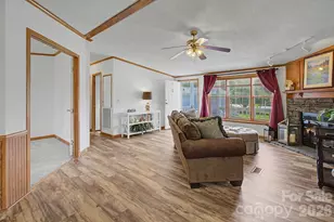 204 Red Birch Ct, Hendersonville, NC 28739 - Photo 7