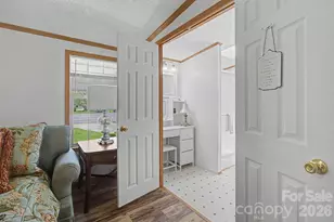 204 Red Birch Ct, Hendersonville, NC 28739 - Photo 19