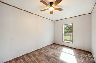 6086 Windover Creek Ln, Claremont, NC 28610 - Photo 23