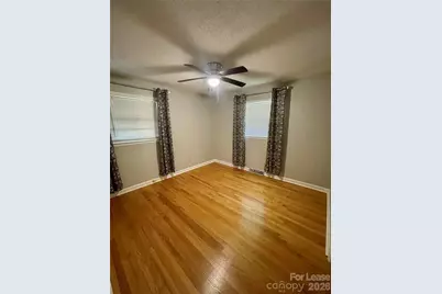 402 L Street E, Newton, NC 28658 - Photo 11