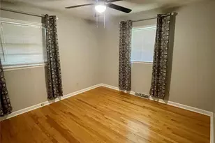 402 L Street E, Newton, NC 28658 - Photo 11