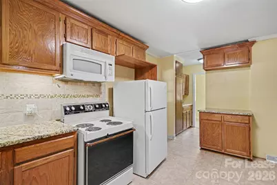 7017 Linda Lake Drive, Charlotte, NC 28215 - Photo 7