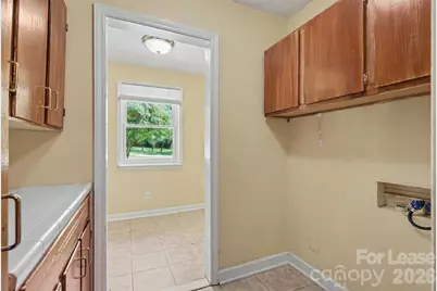 7017 Linda Lake Drive, Charlotte, NC 28215 - Photo 19