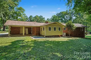 7017 Linda Lake Dr, Charlotte, NC 28215 - Photo 23