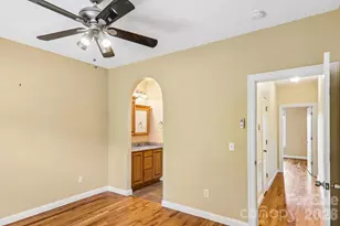 28 Tudor Crescent Ct, Hendersonville, NC 28739 - Photo 25