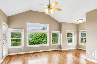28 Tudor Crescent Court, Hendersonville, NC 28739 - Photo 21