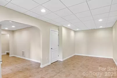 28 Tudor Crescent Court, Hendersonville, NC 28739 - Photo 29
