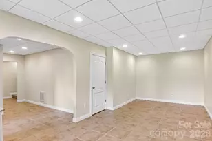 28 Tudor Crescent Ct, Hendersonville, NC 28739 - Photo 29