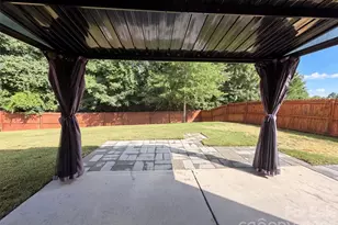 2618 Courtland Dr, Clover, SC 29710 - Photo 17