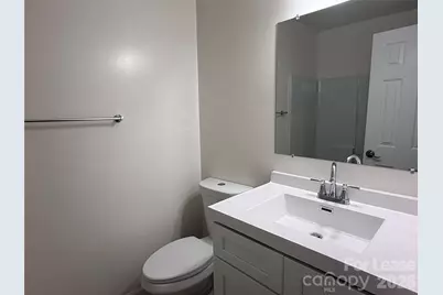 404 Kingville Drive, Charlotte, NC 28213 - Photo 11