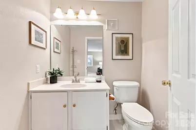 1323 Queens Road #419, Charlotte, NC 28207 - Photo 17