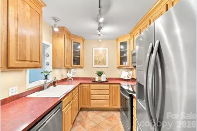 1323 Queens Road #419, Charlotte, NC 28207 - Photo 7