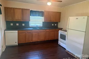 405 Woodland Dr, Kershaw, SC 29067 - Photo 3
