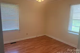 405 Woodland Dr, Kershaw, SC 29067 - Photo 13