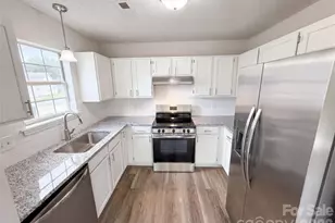 1633 Gordon Walters Dr, Charlotte, NC 28213 - Photo 7