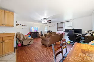 307 Beverly Ave, Hendersonville, NC 28792 - Photo 5