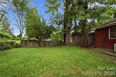 307 Beverly Avenue, Hendersonville, NC 28792 - Photo 21