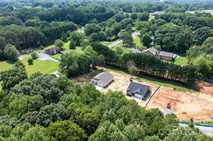 2827 17 St Ct NE, Hickory, NC 28601 - Photo 25