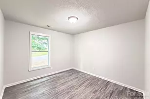 8822 Hunter Green Ln, Charlotte, NC 28227 - Photo 9