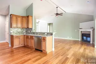 17410 Green Hill Rd, Charlotte, NC 28278 - Photo 13