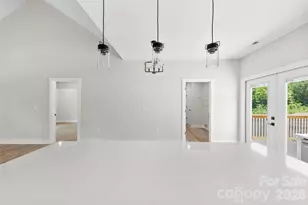 105 Darvee Rd, Blacksburg, SC 29702 - Photo 29