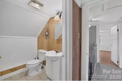 403 SW Spruce Street SW, Lenoir, NC 28645 - Photo 23