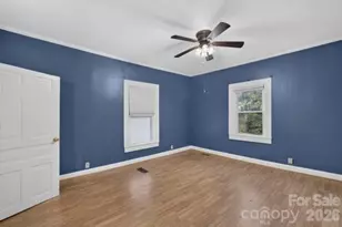 403 SW Spruce Street SW, Lenoir, NC 28645 - Photo 17