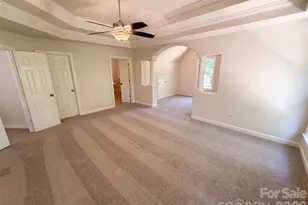 10124 Windtree Ln, Charlotte, NC 28215 - Photo 27