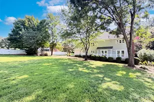 9020 Bartlett Rd, Charlotte, NC 28227 - Photo 5