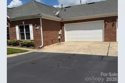 8528 Highland Glen Drive, Charlotte, NC 28269 - Photo 3
