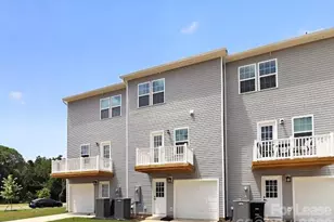 3110 McCauley Mdws Dr, Charlotte, NC 28216 - Photo 3