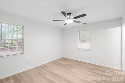 8425 Lochinvar Drive, Charlotte, NC 28227 - Photo 17