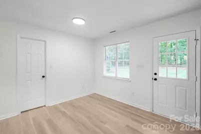 8425 Lochinvar Drive, Charlotte, NC 28227 - Photo 11