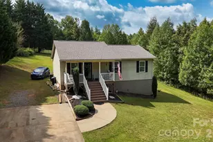 2827 Hollybrook Ln, Morganton, NC 28655 - Photo 1