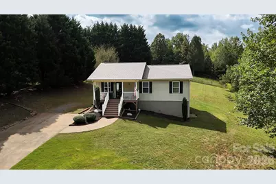 2827 Hollybrook Lane, Morganton, NC 28655 - Photo 5