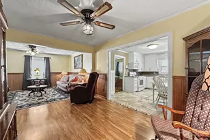 832 Baker St, Statesville, NC 28677 - Photo 23