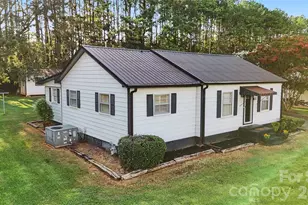 832 Baker St, Statesville, NC 28677 - Photo 7