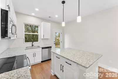 1558 7th Avenue Drive SW, Hickory, NC 28602 - Photo 17