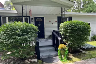 1323 Locust Grove Rd, Hendersonville, NC 28792 - Photo 3