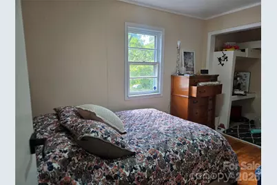 1323 Locust Grove Road, Hendersonville, NC 28792 - Photo 9