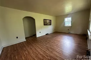 440 US 19E Hwy, Spruce Pine, NC 28777 - Photo 5