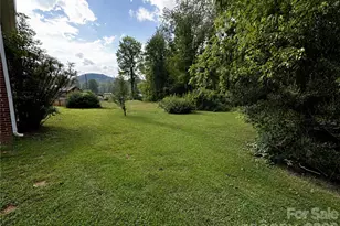440 US 19E Hwy, Spruce Pine, NC 28777 - Photo 3
