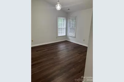 7528 Claymont Drive, Charlotte, NC 28227 - Photo 5