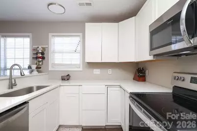 1109 Triece Lane, Charlotte, NC 28215 - Photo 9