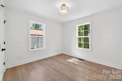 309 W Gold Street, Kings Mountain, NC 28086 - Photo 17